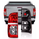 Lanterna Traseira Hilux 12/15 com soquete lado Esquerdo