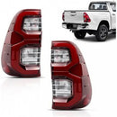 LANTERNA TRASEIRA HILUX 2021/LED COM CHICOTE POUCAS UN.
